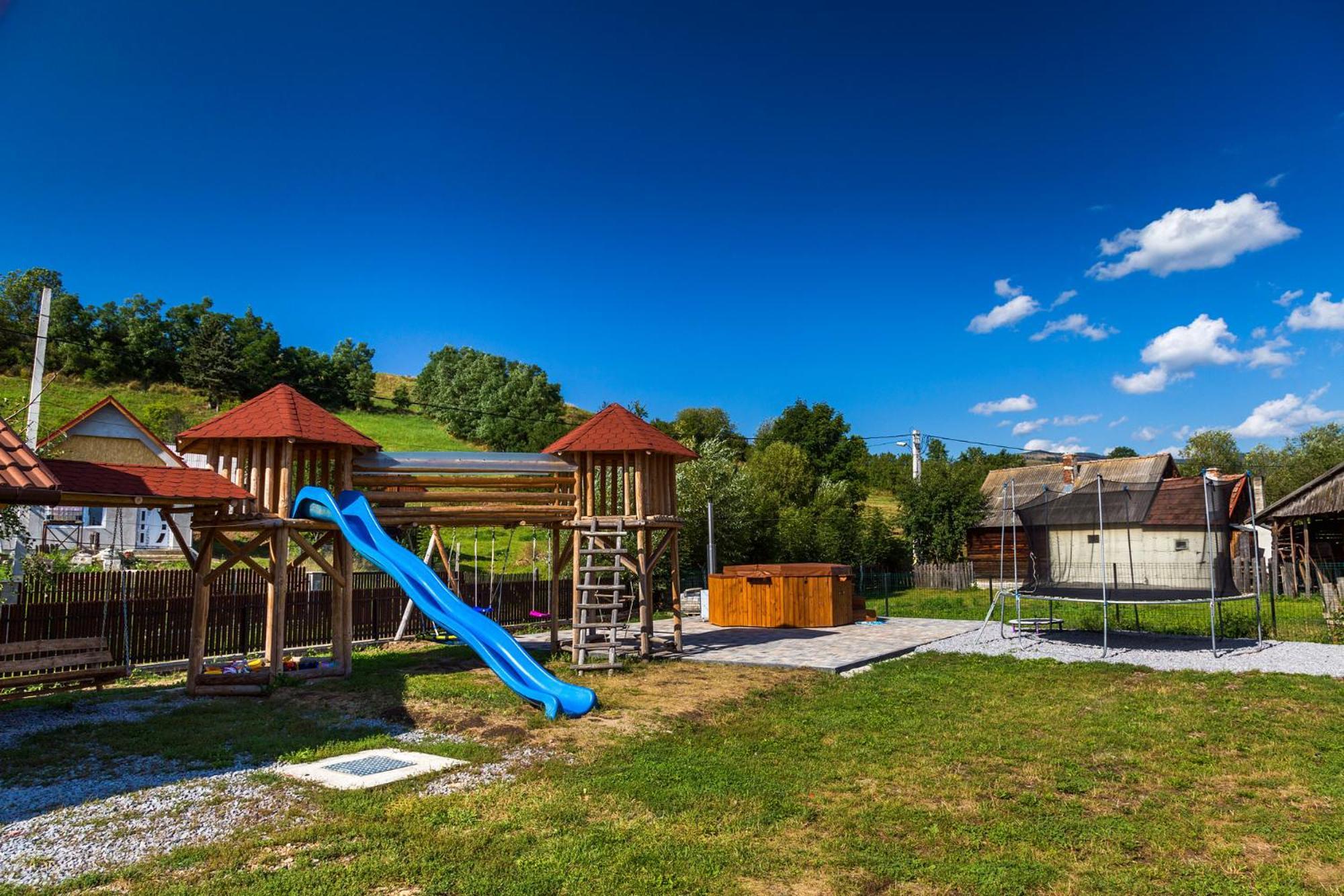 Villa Erőss Kulcsosház Lăzarea Exterior foto