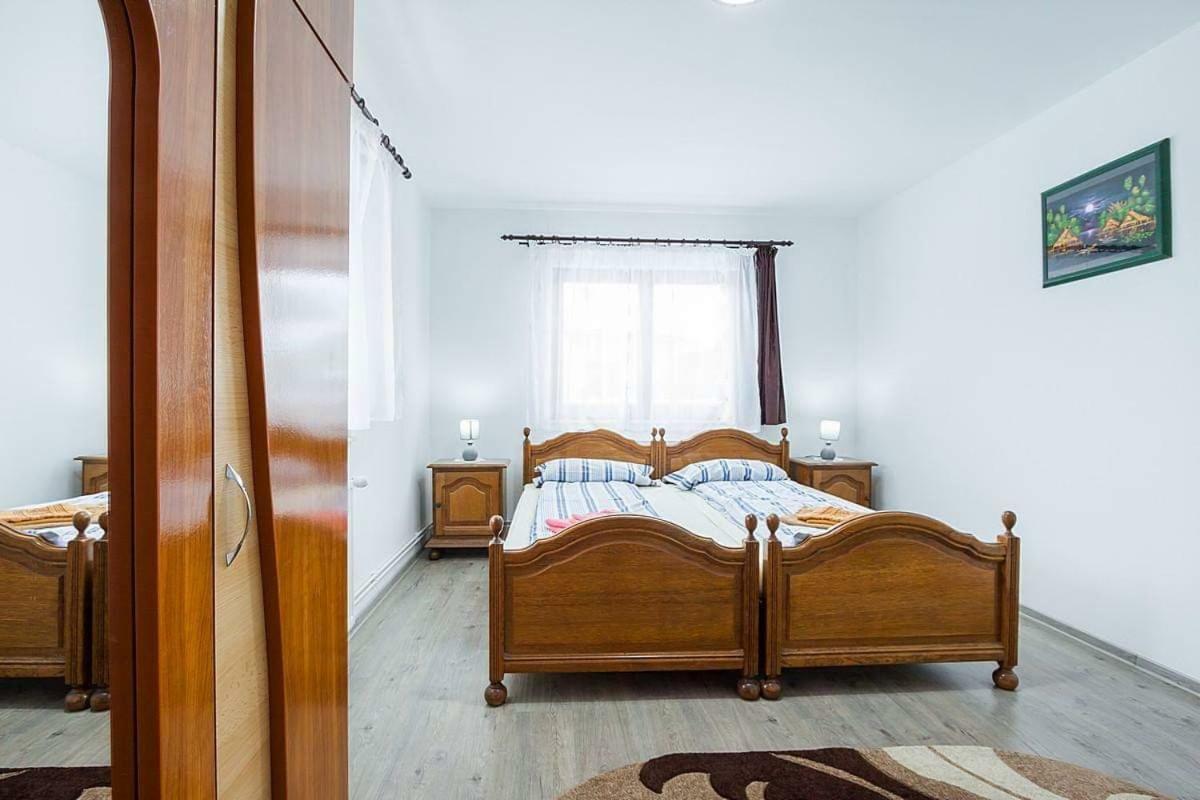 Villa Erőss Kulcsosház Lăzarea Exterior foto